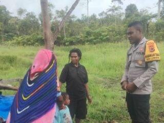 Bhabinkamtibmas Desa Luarima Tingkatkan Kamtibmas Melalui DDS