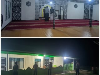 Hari Ke-30 Ramadhan, Personel Polres Mamberamo Tengah Amankan Ibadah Tarawih