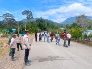 Pastikan Ibadah Berjalan Aman, Polsek Kelila Amankan Perayaan HUT Pembaptisan Gereja GIDI