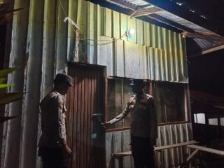 Regu II Polsek Kelila Turun Malam, Kios Warga Jadi Sasaran Pemantauan