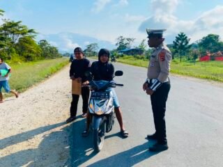 Sat Lantas Polres Mamberamo Tengah Gelar Strong Point Pagi, Berikan Rasa Aman kepada Masyarakat