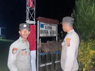 Patroli Malam, Regu Jaga II Polsek Kelila Pastikan Situasi Kamtibmas Tetap Kondusif